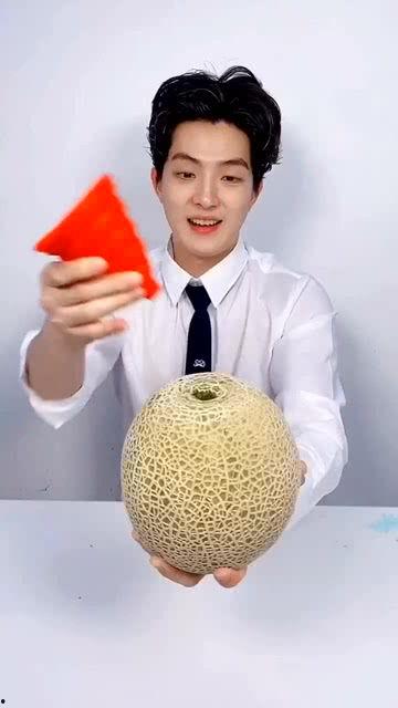 叫哥哥吃哈密瓜,哈密瓜美食之旅  第1张